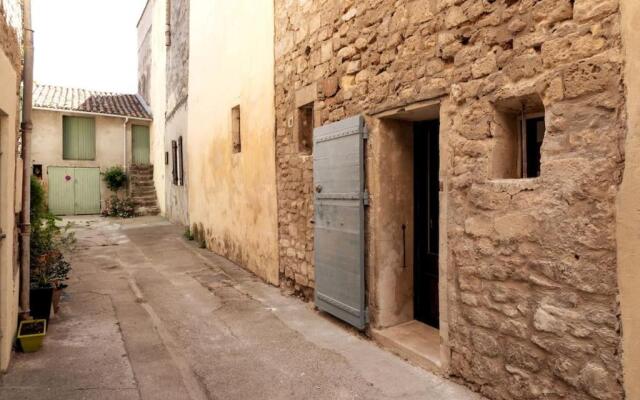 Jolie maison de ville rénovée à 50m des Arènes