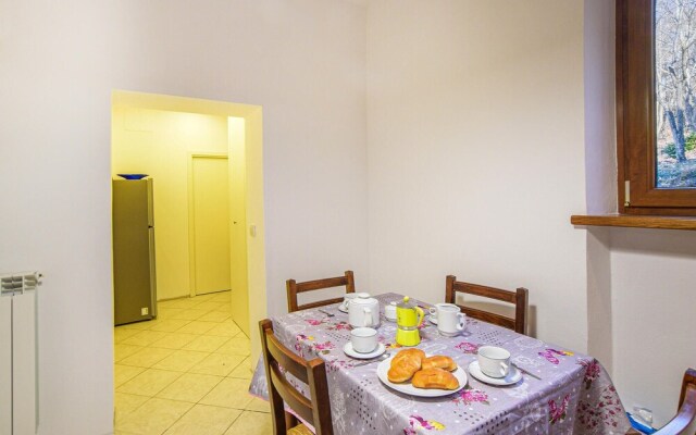 Nice Home in Arcidosso With Wifi and 5 Bedrooms