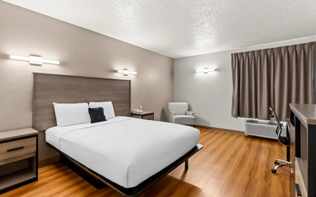 Best Western Camelot Inn