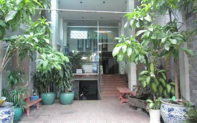 Gia Bao Ngoc Hotel