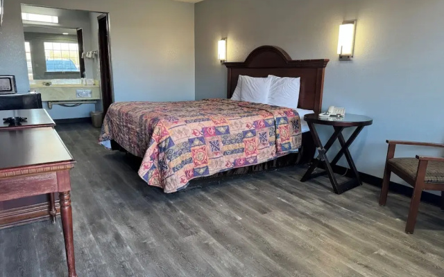 Claremore Motor Inn