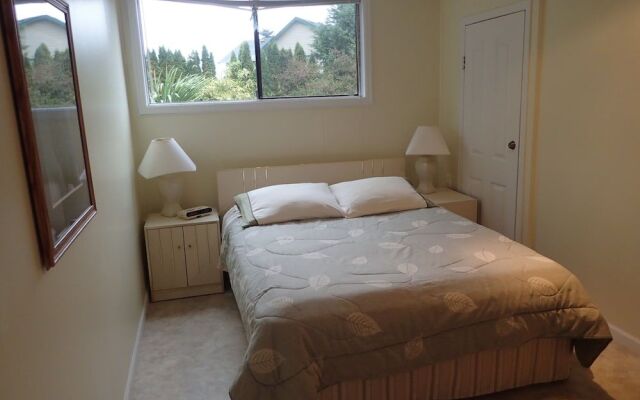 Airport Bed & Breakfast Victoria BC