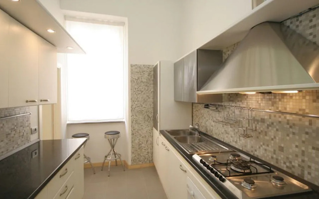 Rental in Rome Bernini Square