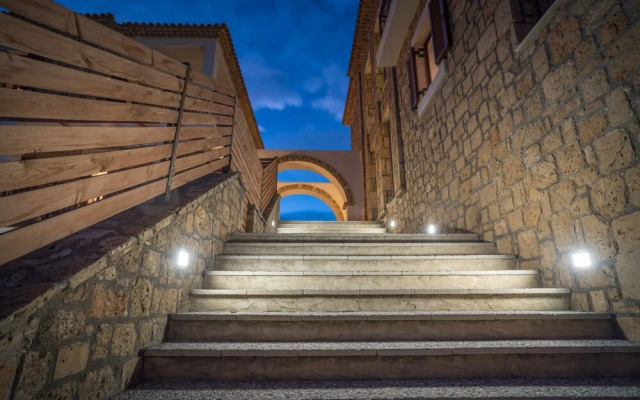 Armonia Seaside Villas