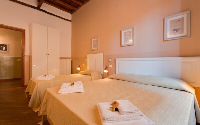 Rome Accommodation - Baullari III