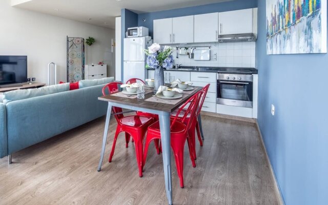 Vibrant Studio in Dubai Marina - Near Metro & Tram