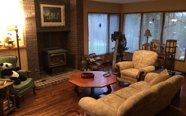 A Cascade View Bed And Breakfast