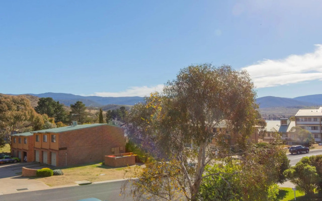 Acacia 4 2 Kirwan Close