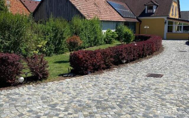 Gästehaus Fischer Rohrendorf