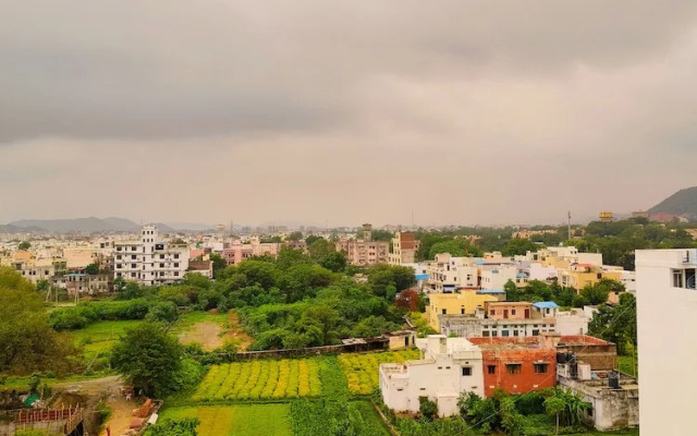 Hotel Veer Palace