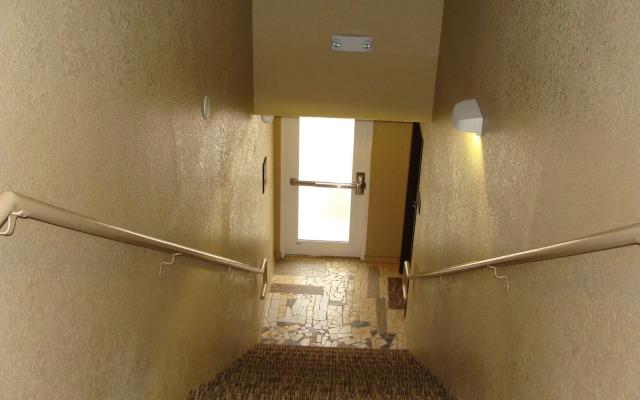 West Worth Inn and Suites