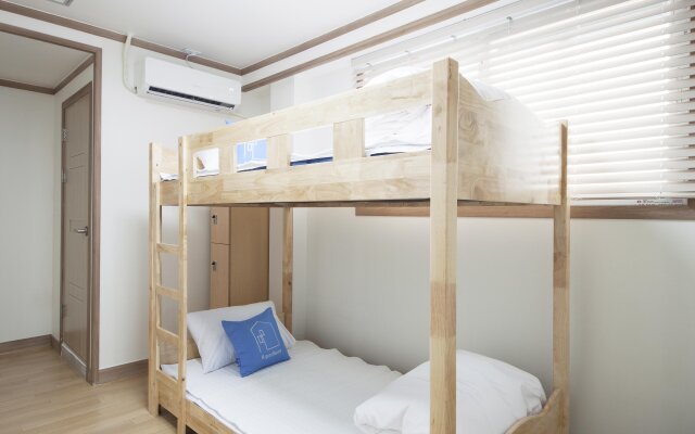 DH myeongdong guesthouse