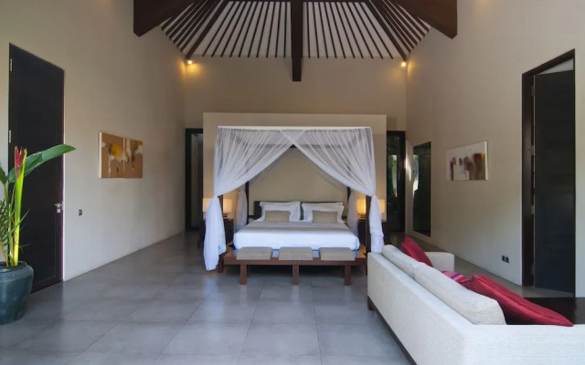 Villa Alice Satu by Villa Finder