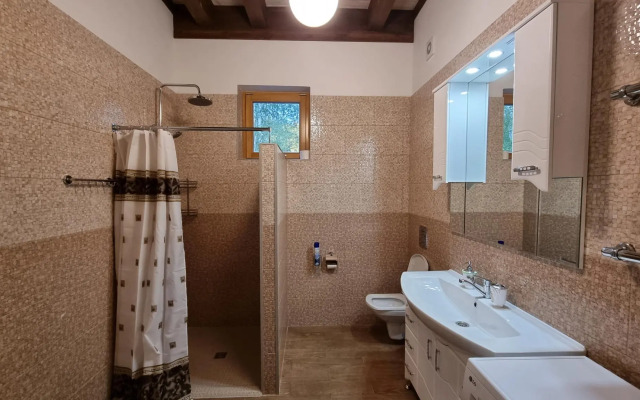 Дом В2 на базе отдыха Новинки Парк