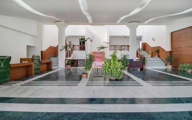Rex Hotel by OYO
