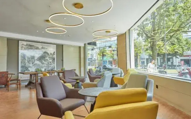 Shiji Xinghe Hotel (Huangshan Tunxi Old Street)