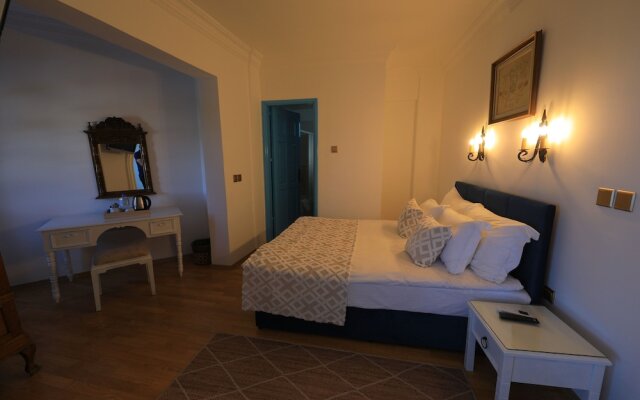 Bellapais Abbey Hotel