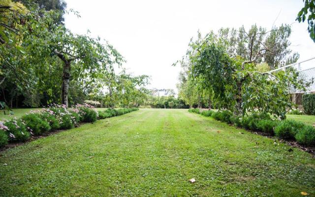 Woodlands Park B & B