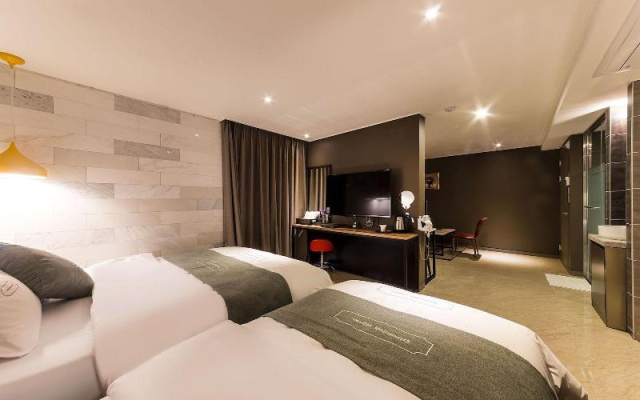 Gimpo Docking Hotel