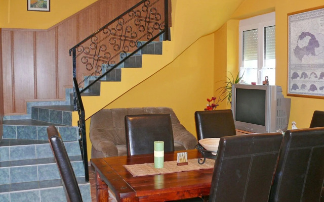 Colore Balatonm Riaf rd