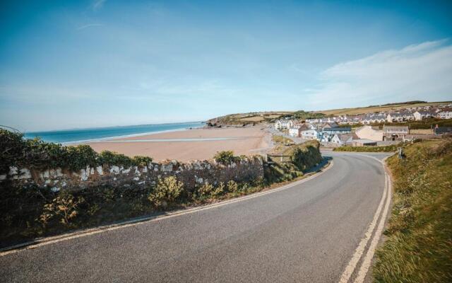 Timber Hill Self Catering Cedar Lodges