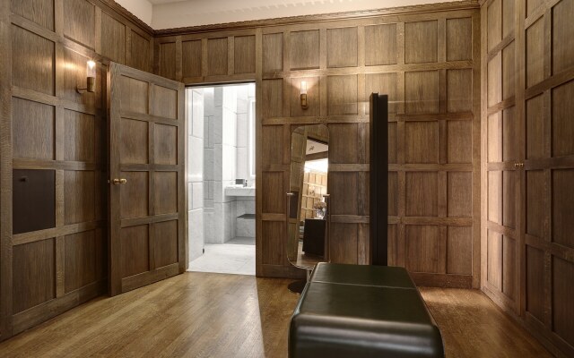 Hotel Cafe Royal, London