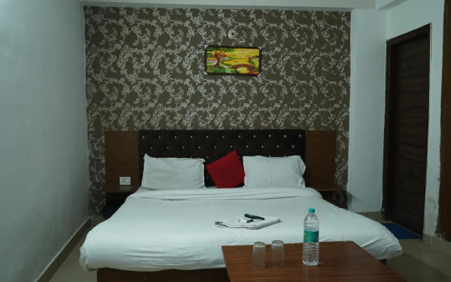 OYO 37169 Hotel Quadis