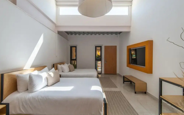 Mayan Monkey Los Cabos Social Hotel - Adults Only