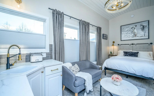 The Boutique Retreat