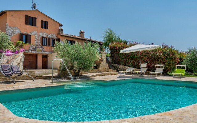 Charismatic Holiday Home in Montone With Private Pool