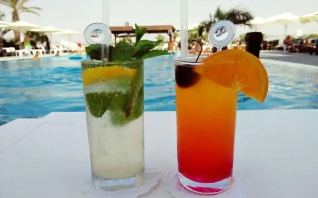 Neve David Hotel