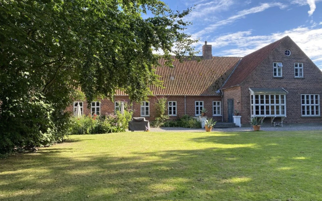 Bellingegaard Bed and Breakfast