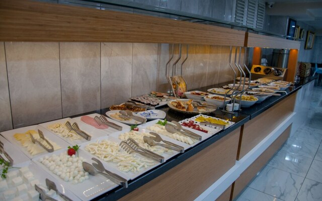 Quars Garden Hotel