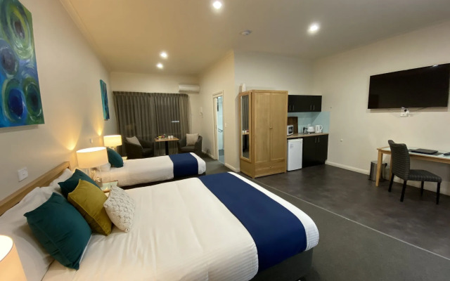 Coastal Waters Motor Inn