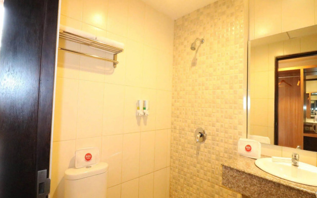 NIDA Rooms Tugu Railway Station