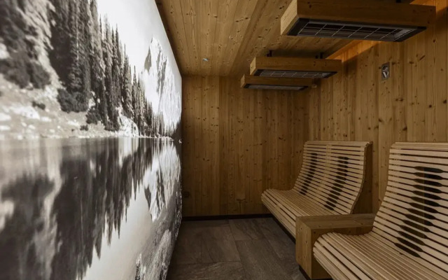 Spacious Apartment With Shared Pool