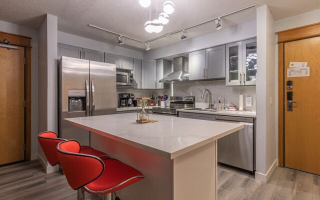 Luxurious One Bedroom Suite WindTower