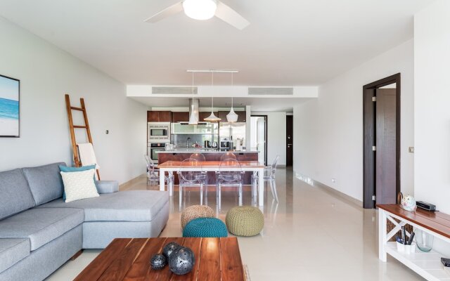 Casa Almajuma 415 S 2 Bedroom Condo by RedAwning