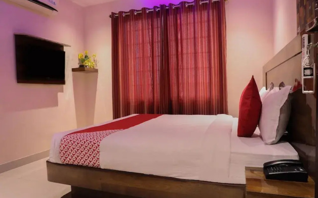 OYO 16428 Hotel Comfort Inn