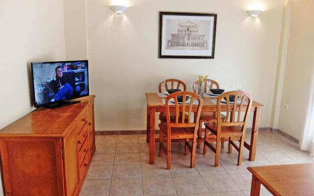 Los Juncos Apartamentos