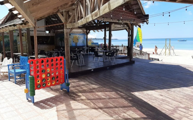 Yard Beach Hotel and Apartments