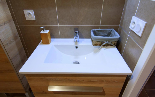 Villa Serafina Apartments