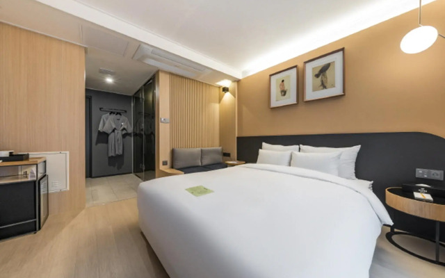 Hound Hotel Busan Station