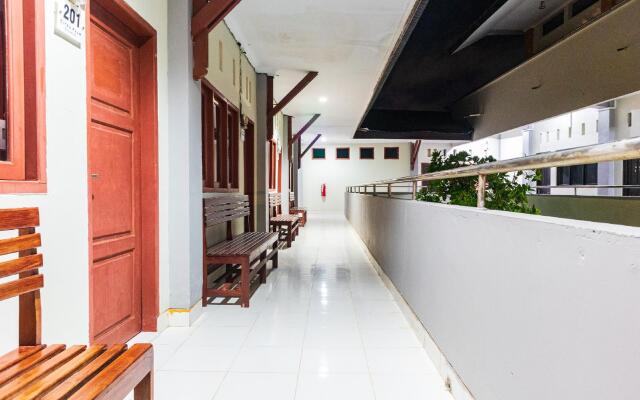 SPOT ON 2318 Citra Palm Residence