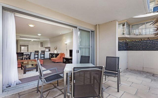 Cote D'Azur, Unit 40/61 Donald Street