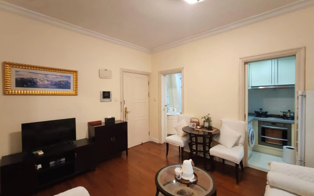 Ladoll Service Apartment