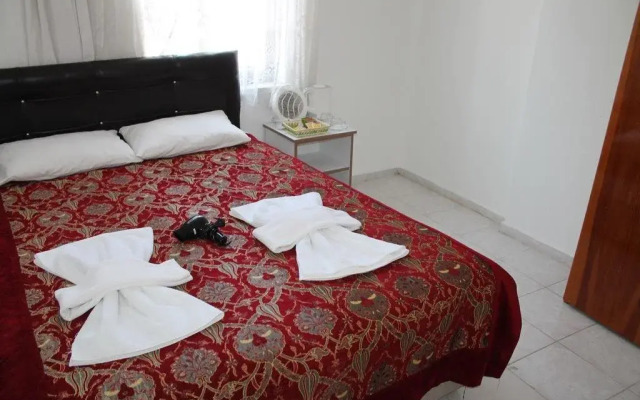 Voyager Hotel