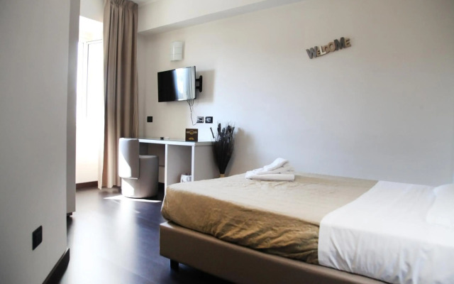 Hotel Sogni D'Oro Airport