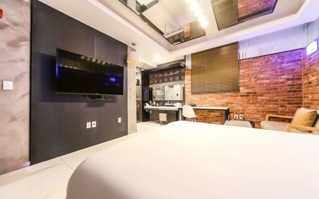 Pohang Jukdo Market 11AVENUE(11 Avenue)