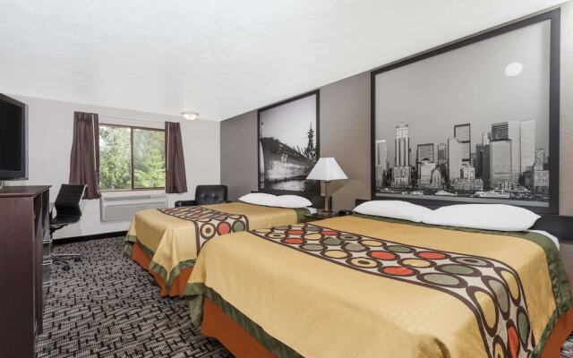 Super 8 Motel - Bremerton